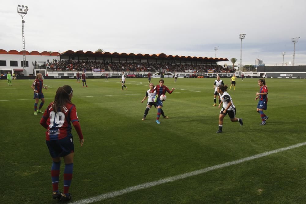 Derbi femenino Valencia - Levante