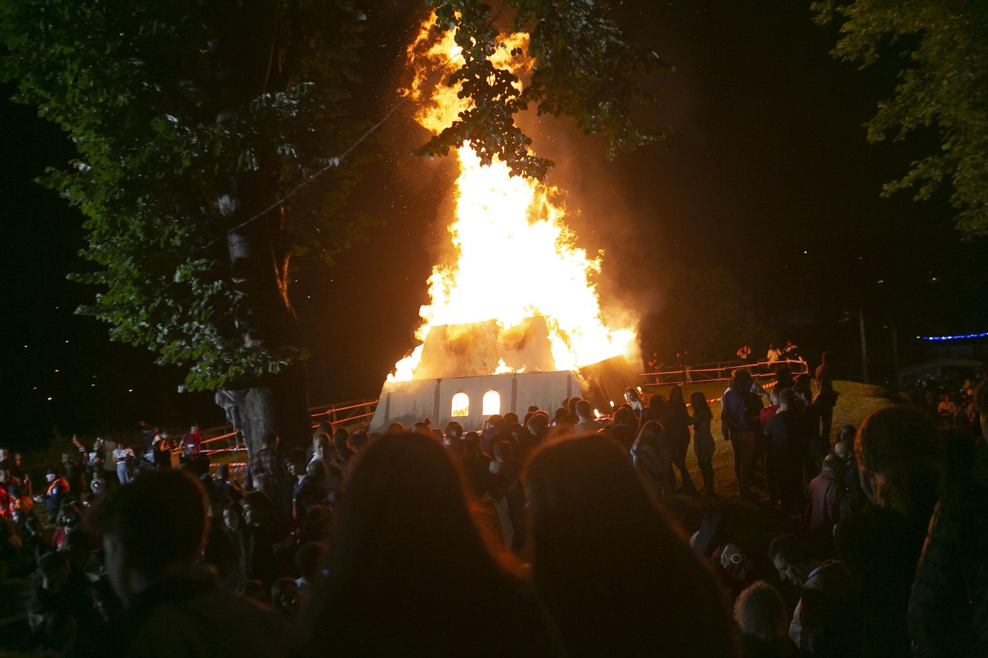 Así fue la noche de San Xuan en la comarca avilesina