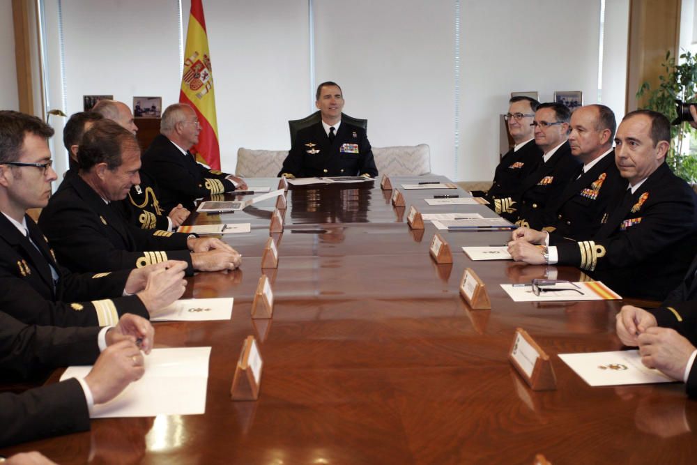 Felipe VI visita las escuelas de Armada en Ferrol