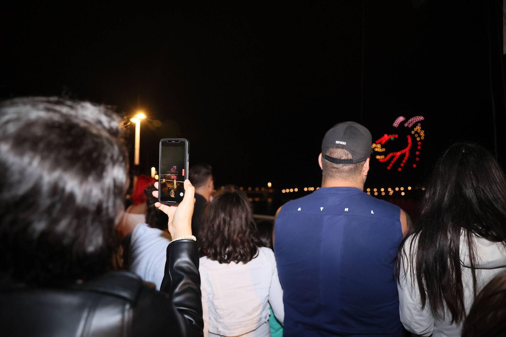 En imágenes: Así fue el show de drones sobre Salinas