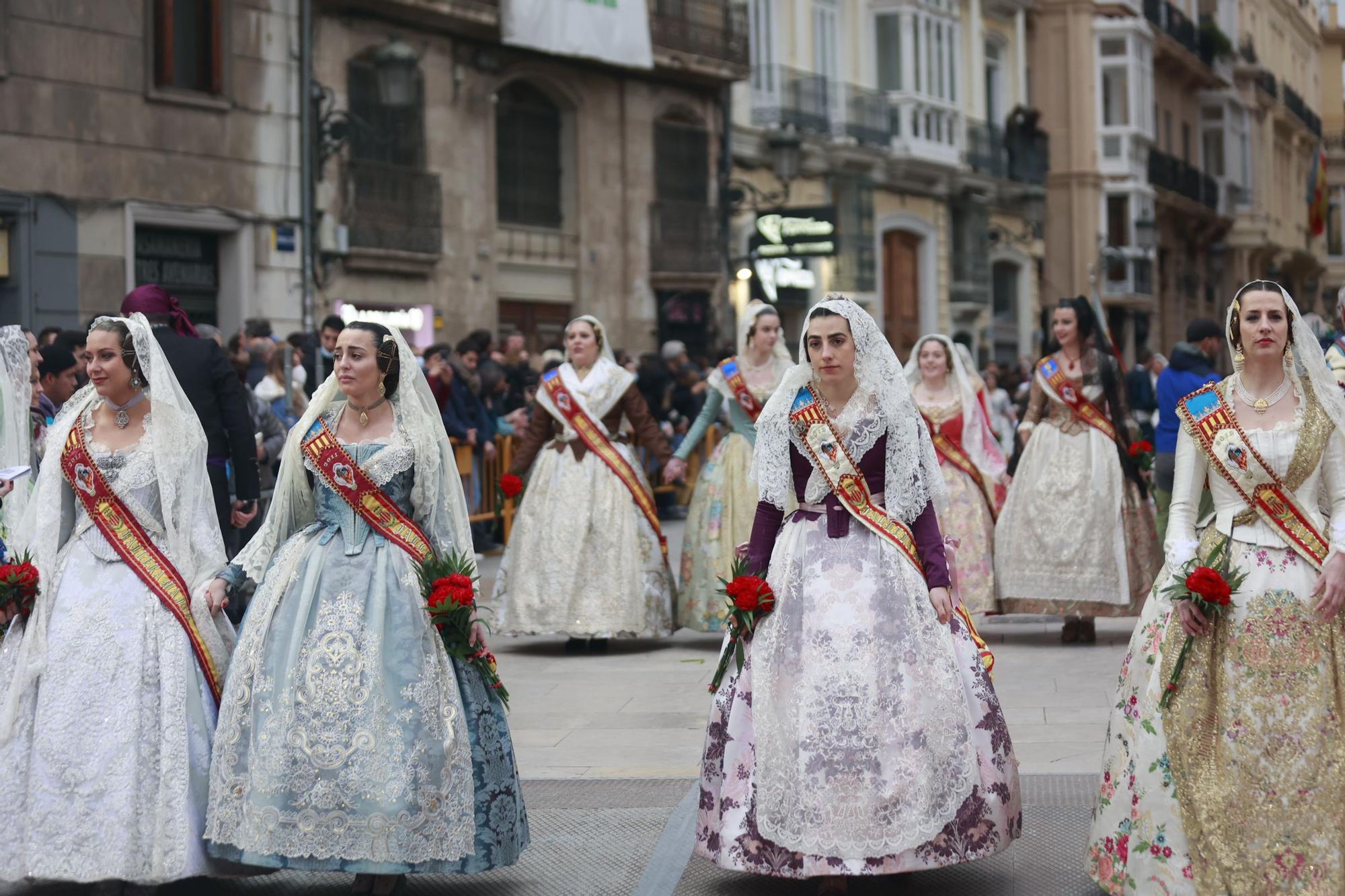 Búscate en el segundo día de ofrenda por la calle Quart (entre las 18:00 a las 19:00 horas)