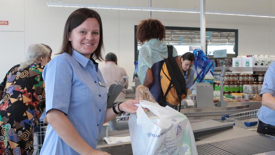 Großer Andrang bei Eröffnung von Aldi-Filiale in Manacor