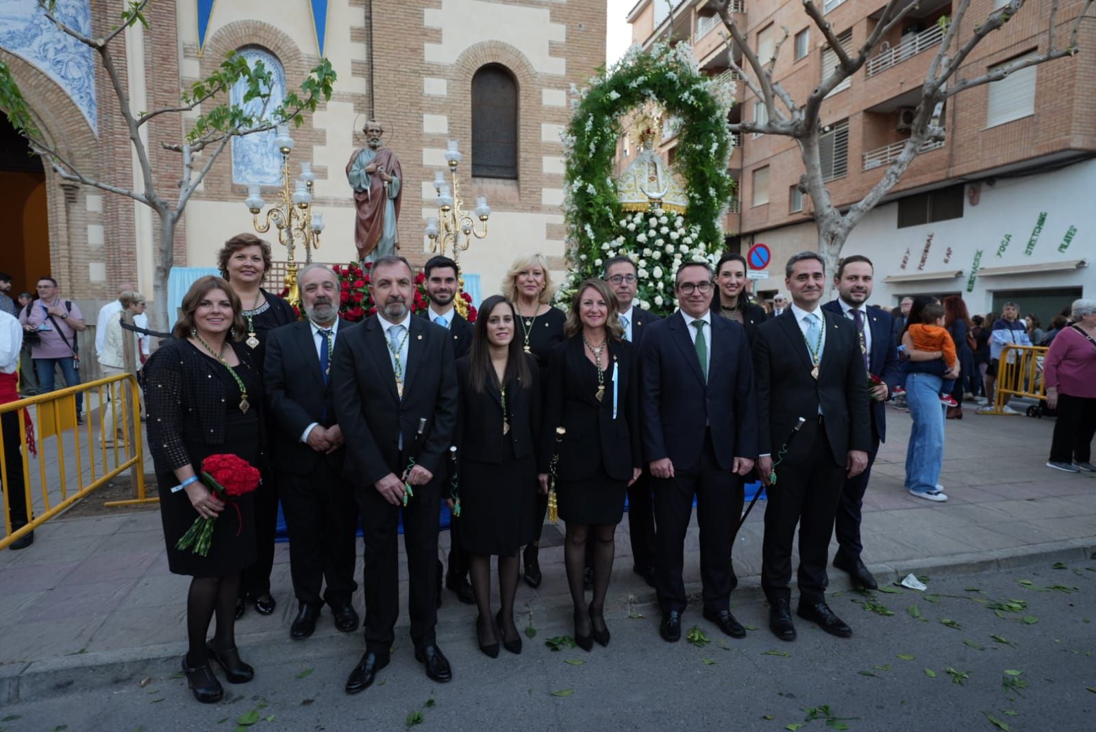 Galería de imágenes: La Virgen del Lledó llega a la plaza de la Virgen del Carmen en el Gau