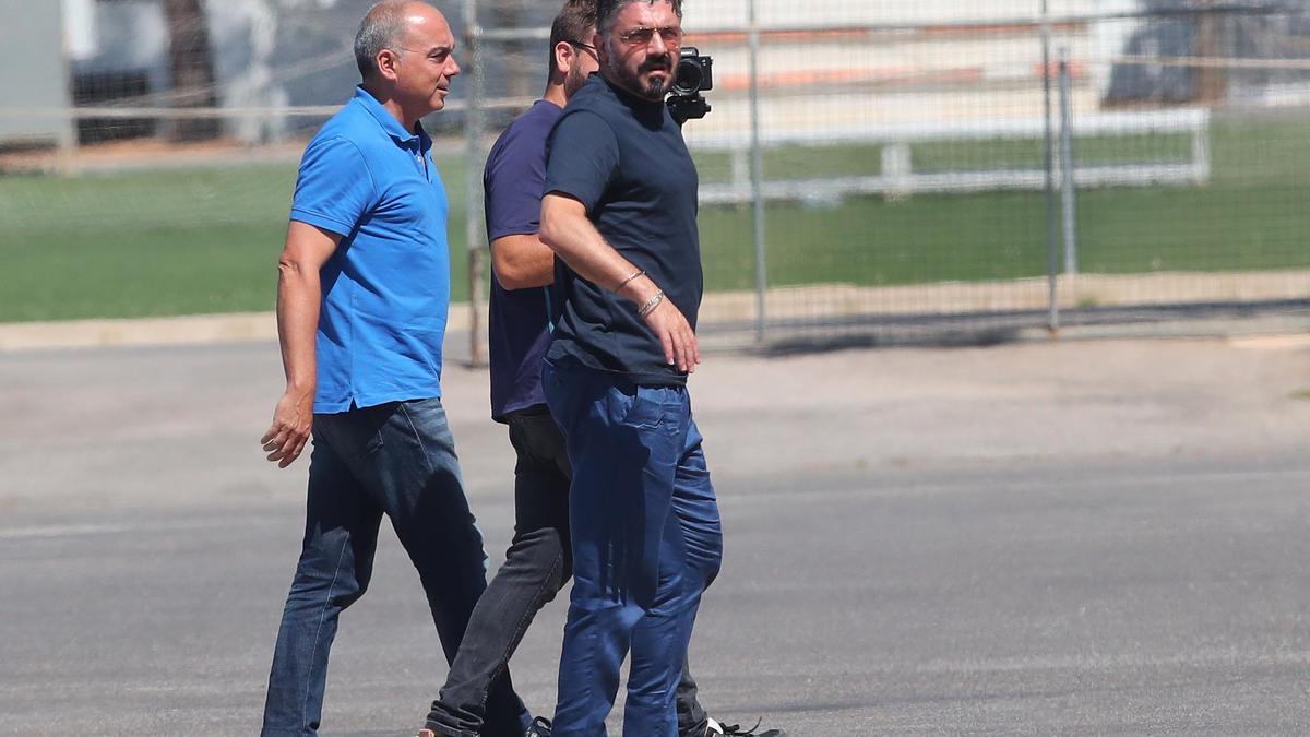 Gennaro Gattuso en su primera visita a la Ciudad Deportiva de Paterna