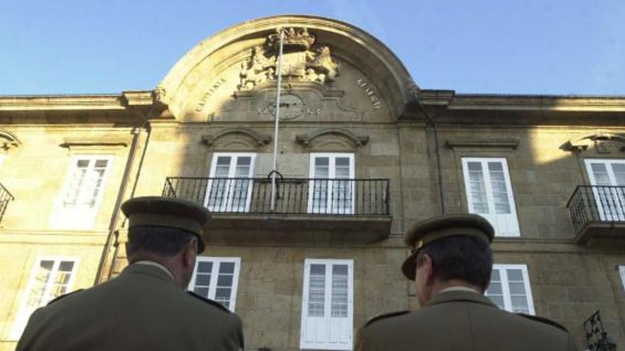 Fachada principal del Palacio de Capitanía General, situada en la plaza de la Constitución. / víctor echave