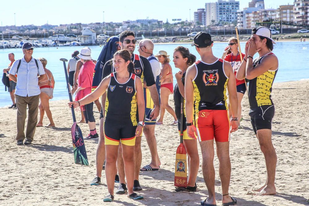 Lo dragones toman la bahía de Torrevieja