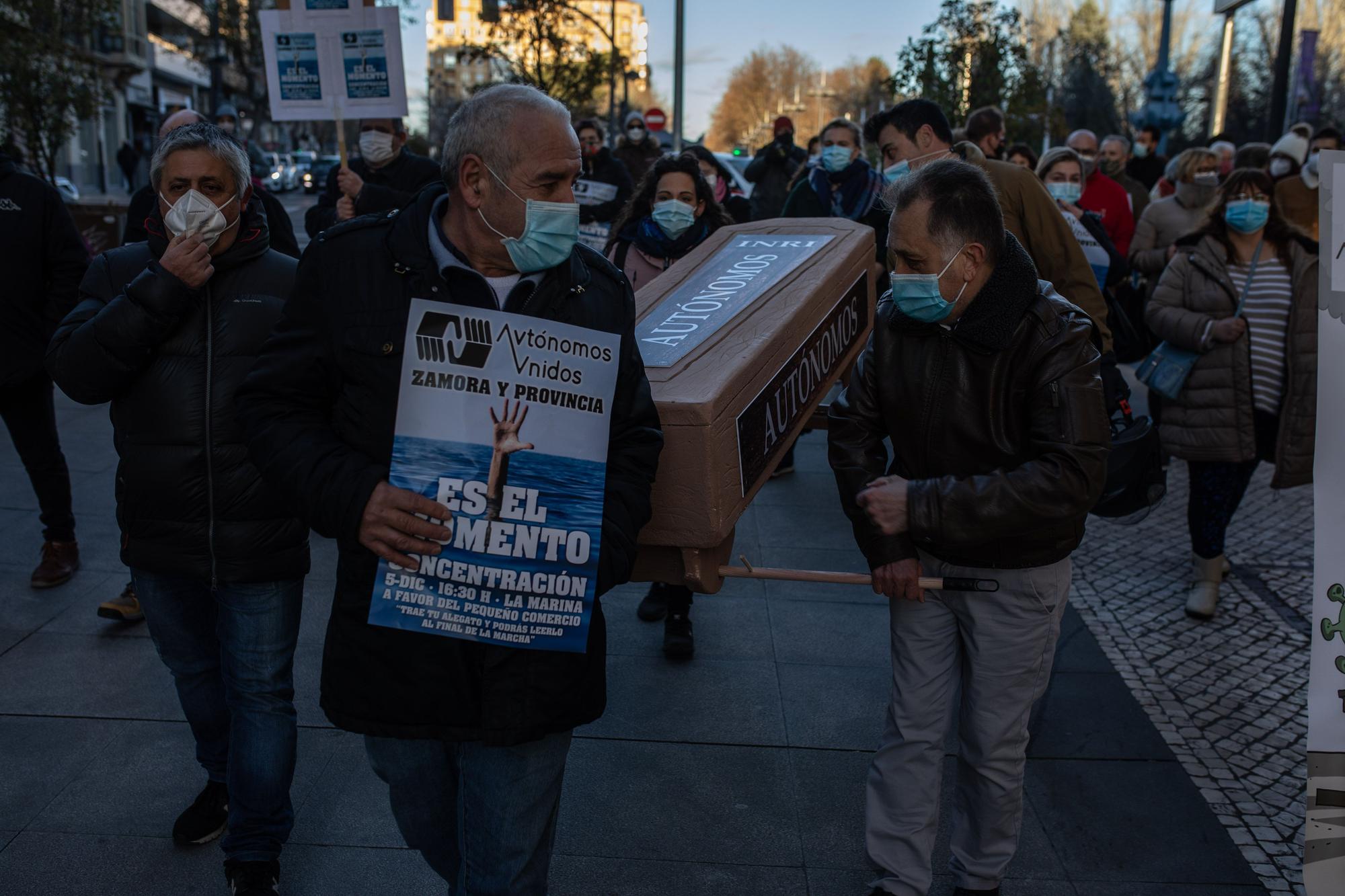 Los autónomos de Zamora se anticipan a su "funeral"