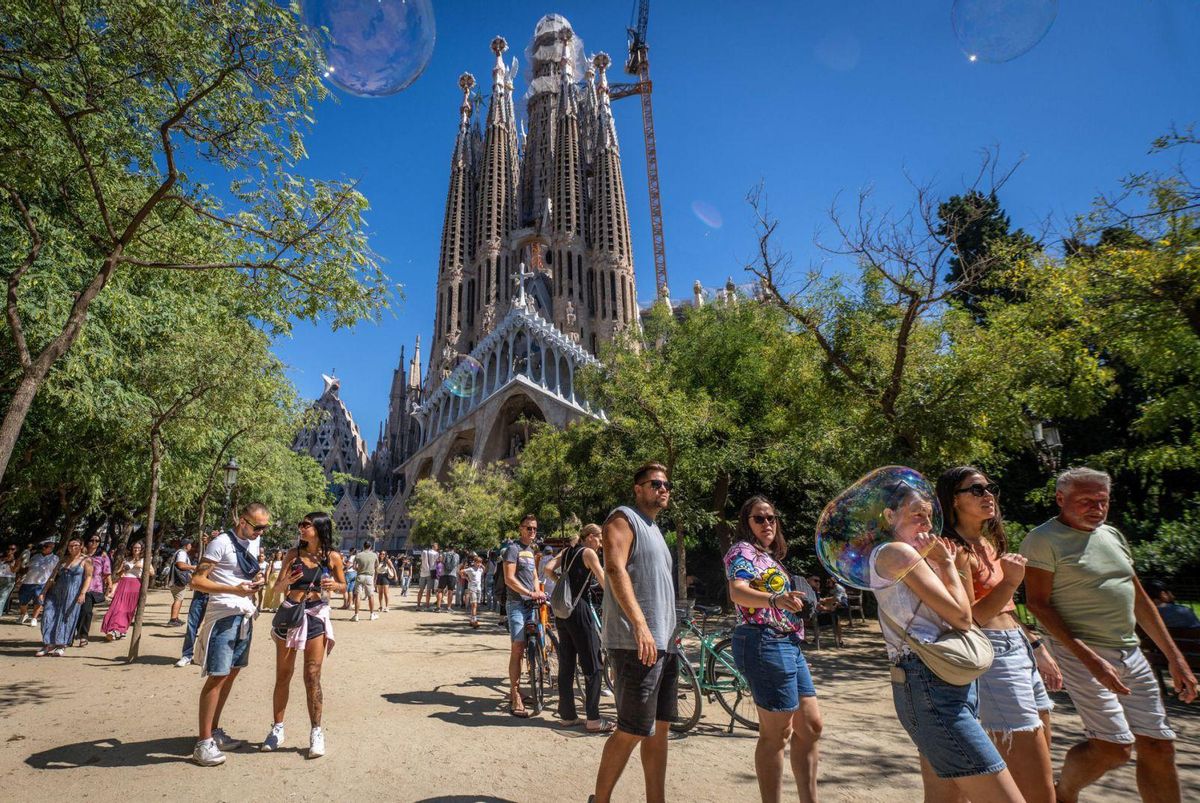 Els turistes estrangers van créixer al juliol l’1,6% i la despesa va augmentar el 6,1% Els turistes estrangers van créixer al juliol l’1,6% i la despesa va augmentar el 6,1%