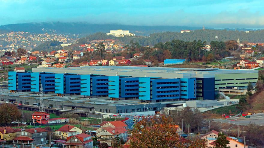 Vista general del Hospital Álvaro Cunqueiro de Beade. // M. G. Brea