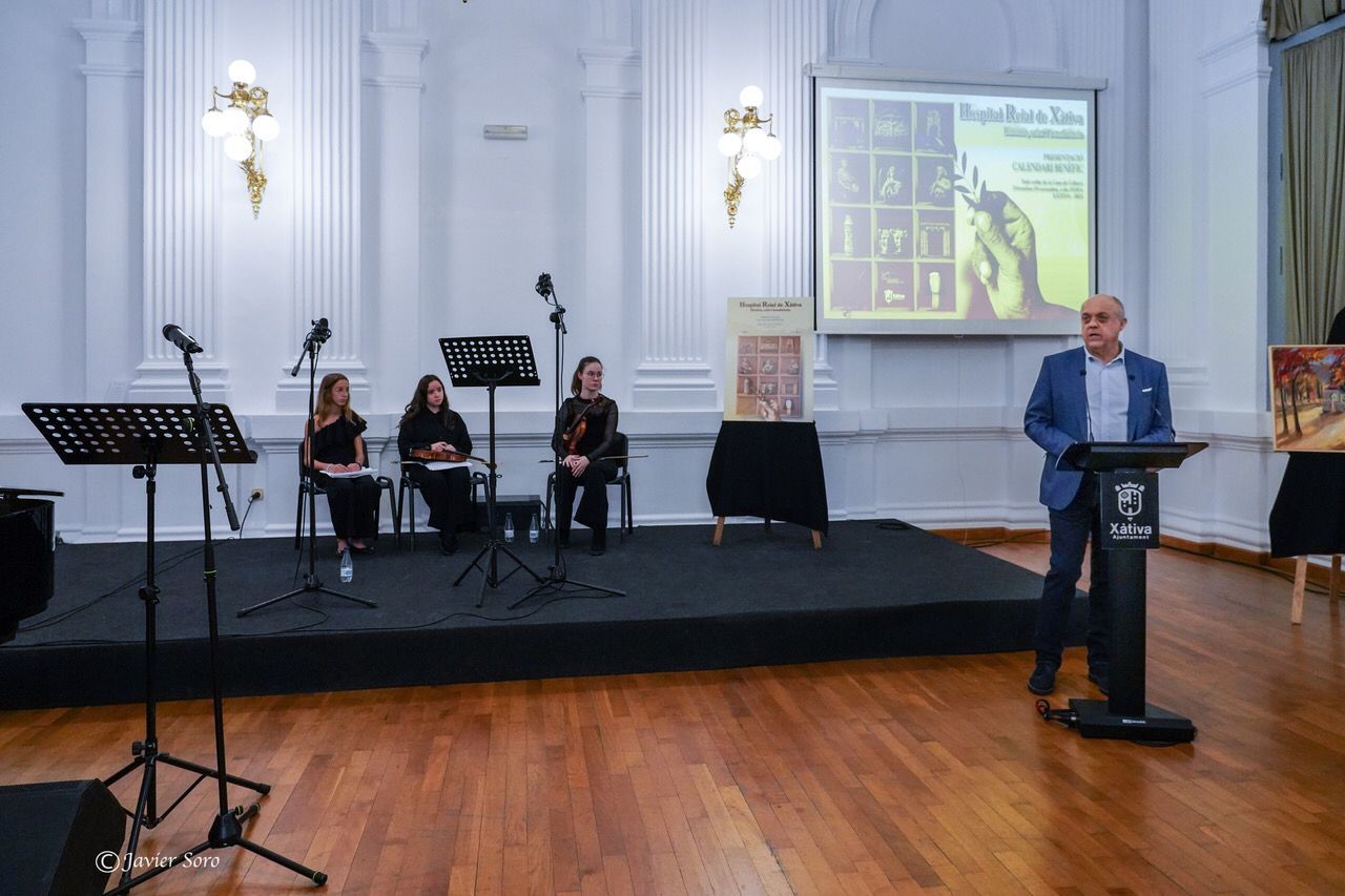 Presentación del calendario solidario de Xàtiva