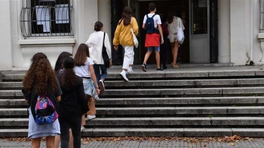 Los docentes plantean liberar horas a los coordinadores de E-Dixgal en los institutos