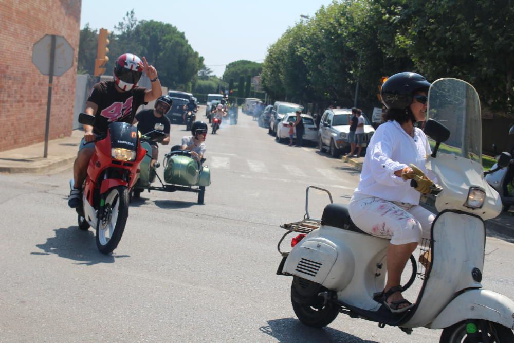 Fortià acull la 15a Trobada de Vespa i clàssiques