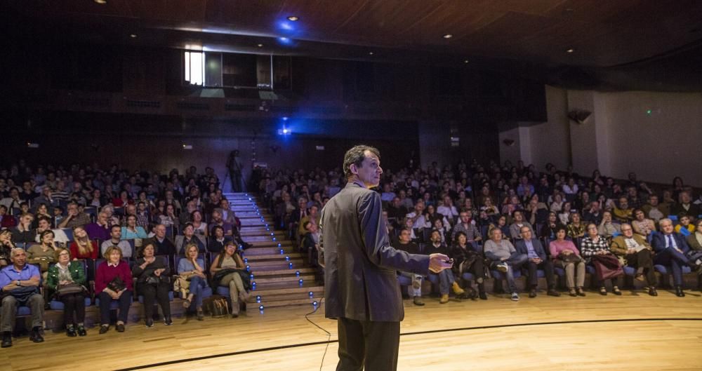 Pedro Duque participa en la segunda jornada de la II Semana de la Ciencia