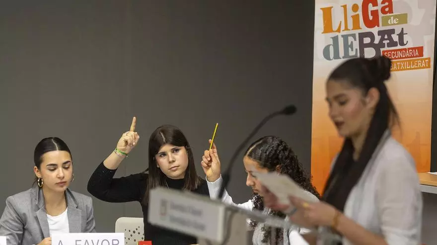 Lliga de debat de Secundària i Batxillerat en la UA