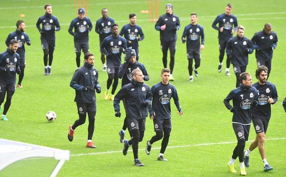 Entrenamiento en Riazor antes de Mendizorroza