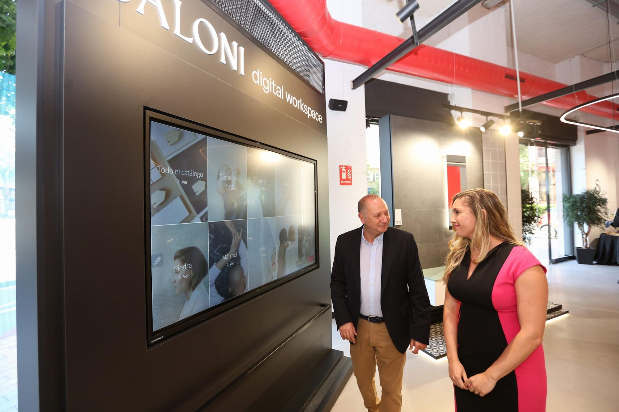 Inauguración de Saloni en Alicante