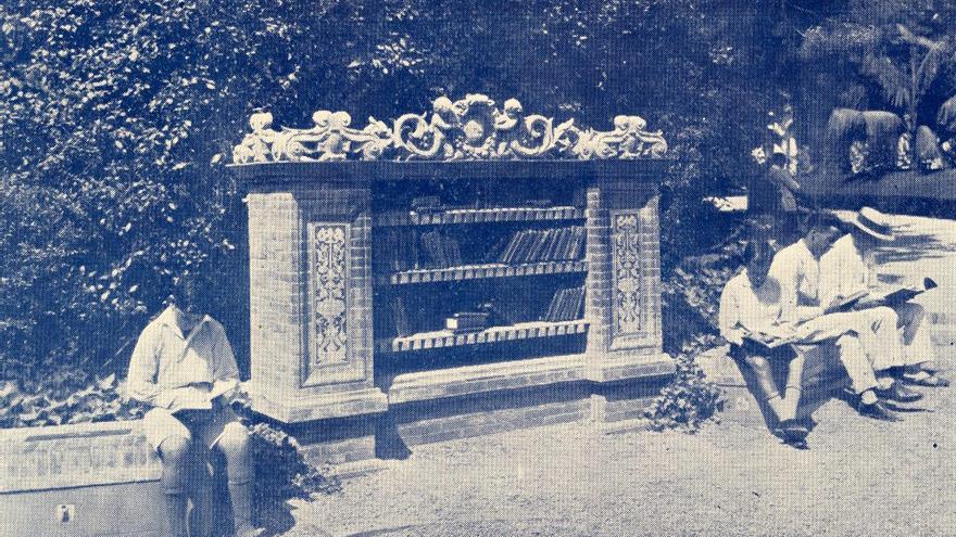 La biblioteca de caballeros en el Parque.