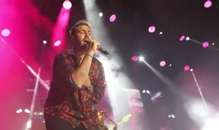 Antonio José encandila a Poniente en su concierto de Begoña