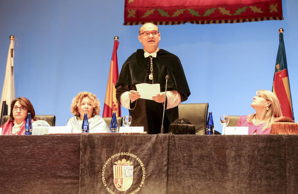 Clausura curso UA y doctora Honoris Causa