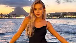 Las vacaciones en Xàbia de la top model polaca Kasia Szklarczyk que se hizo viral por otro "Rubiales"