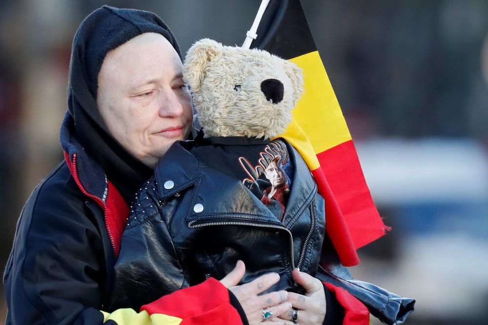 Multitudinario funeral por Johhny Hallyday en París