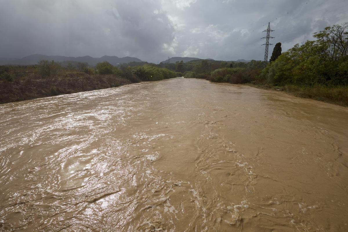 La limpieza total de ríos y torrentes empeora las inundaciones