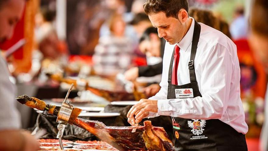 Serrano o ibérico, el jamón retoma posiciones como objeto de Navidad