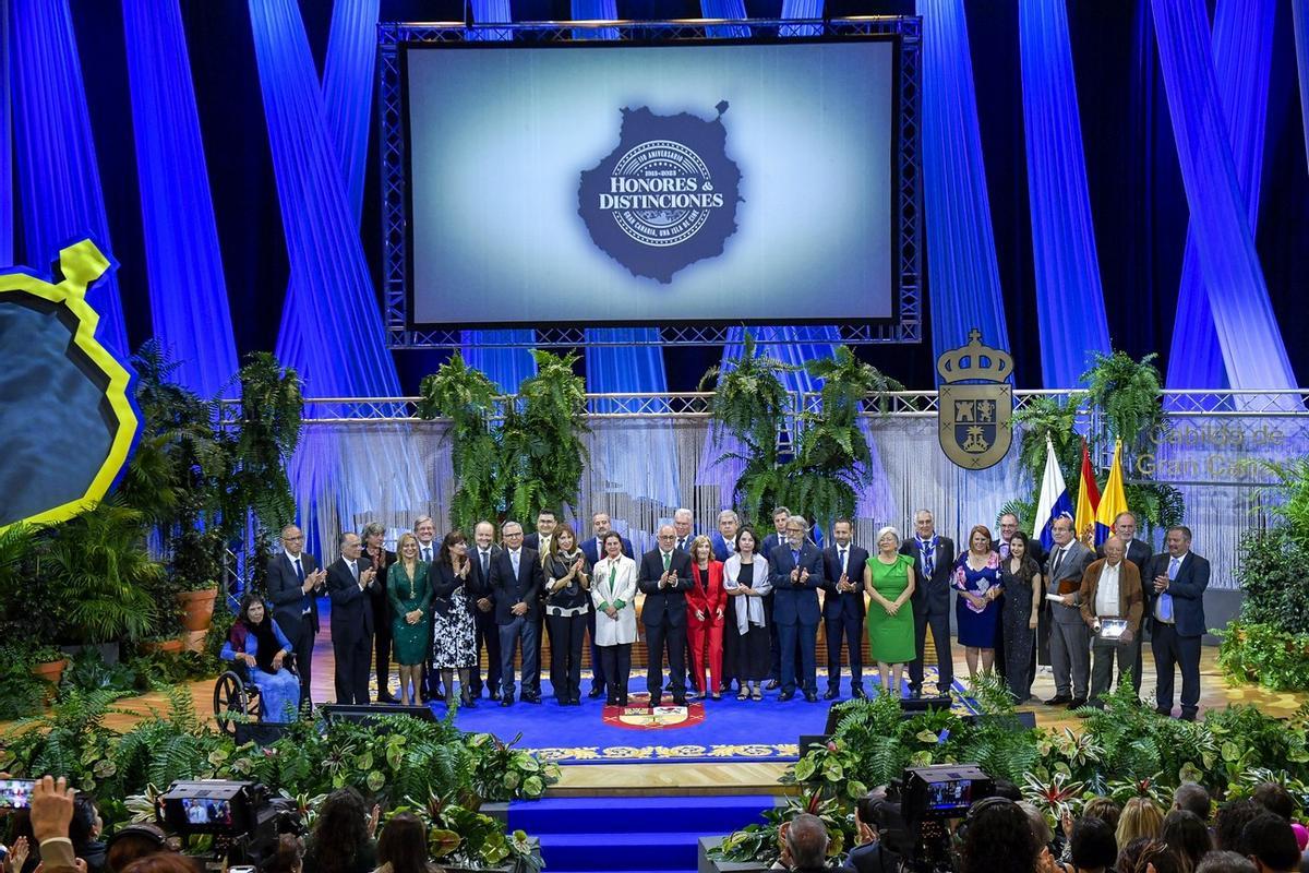 Entrega de Honores y Distinciones del Cabildo de Gran Canaria en su 110 aniversario