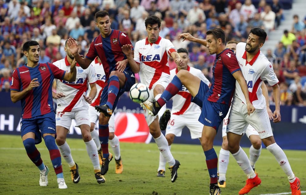 Levante - Alavés, en directo