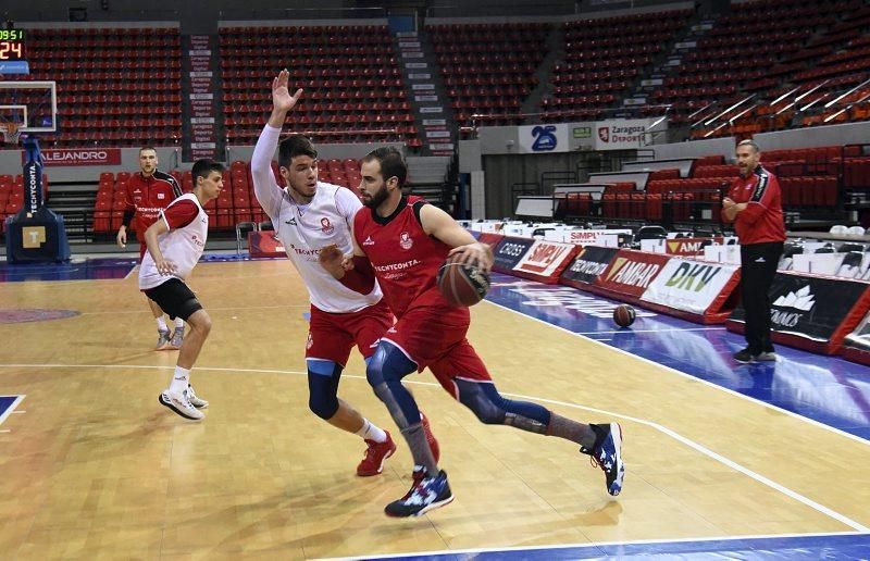 Entrenamiento a puerta abierta del Tecnyconta Zaragoza