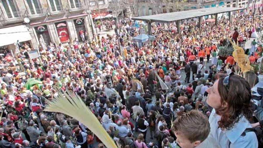 Elduayen y la Porta do Sol acogieron la mayor concentración de personas de la procesión