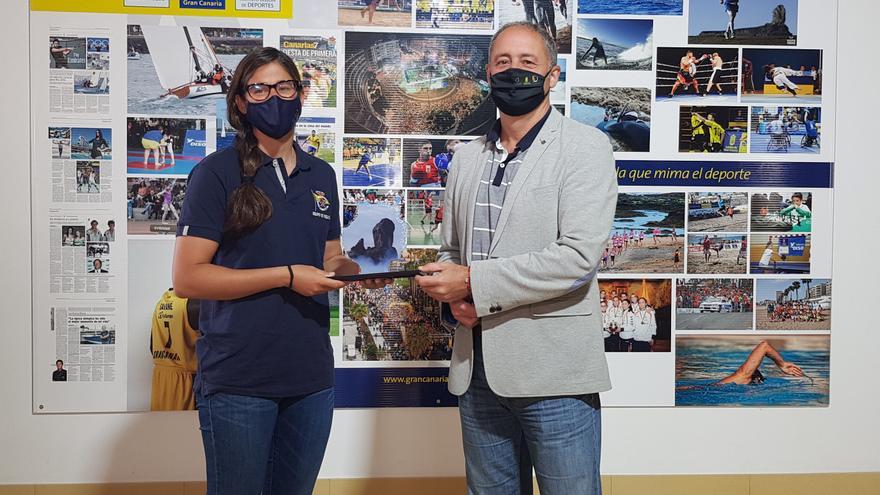 Francisco Castellano recibe a Patricia Cantero,campeona del mundo de vela en la clase 470