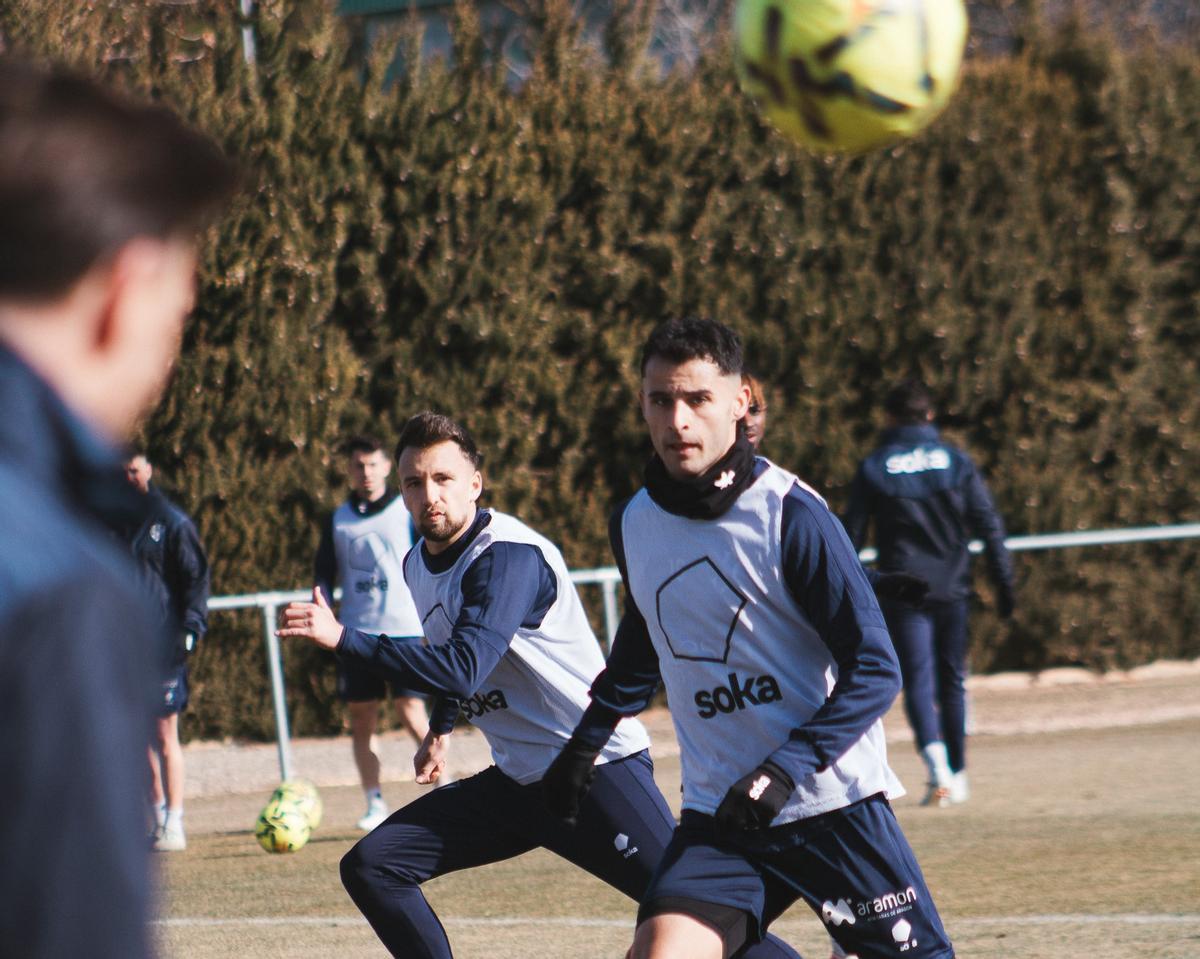 Jesús Álvarez, en untrenamiento del conjunto azulgrana en la Base Aragonesa.