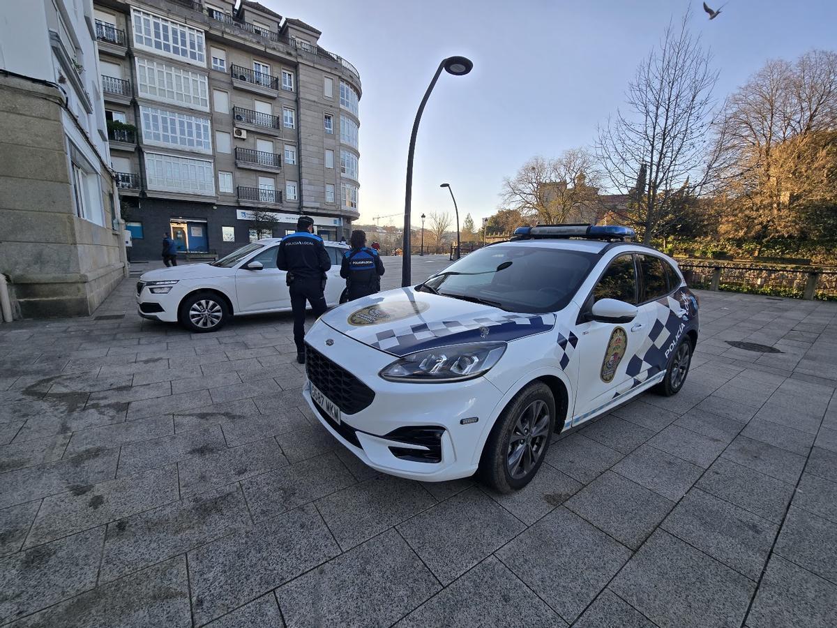 Agentes de la Policía Local de Vilagarcía.