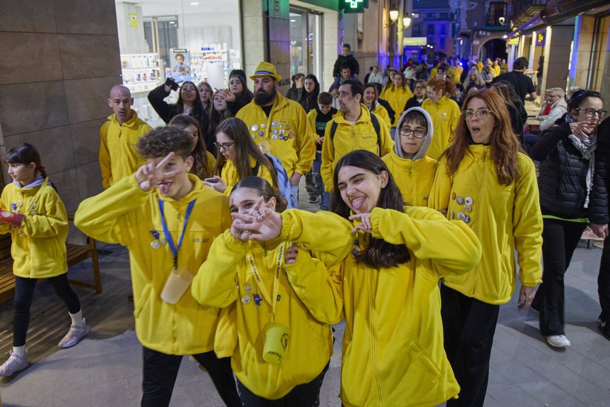 Cercavila de colles de Carnestoltes a Santt Feliu de Guíxols