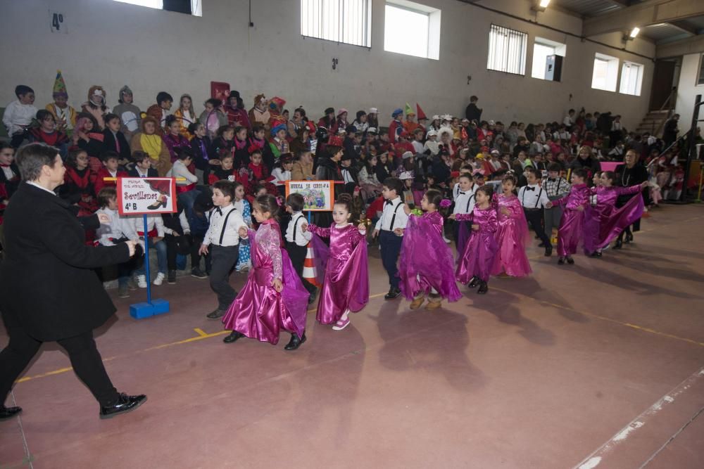 Los colegios abren el Entroido de Tabeirós-Montes