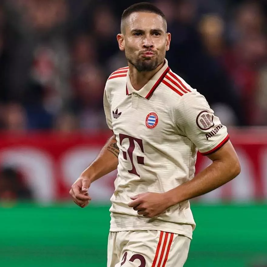 Raphaël Guerreiro (lateral izquierdo, 31 años)