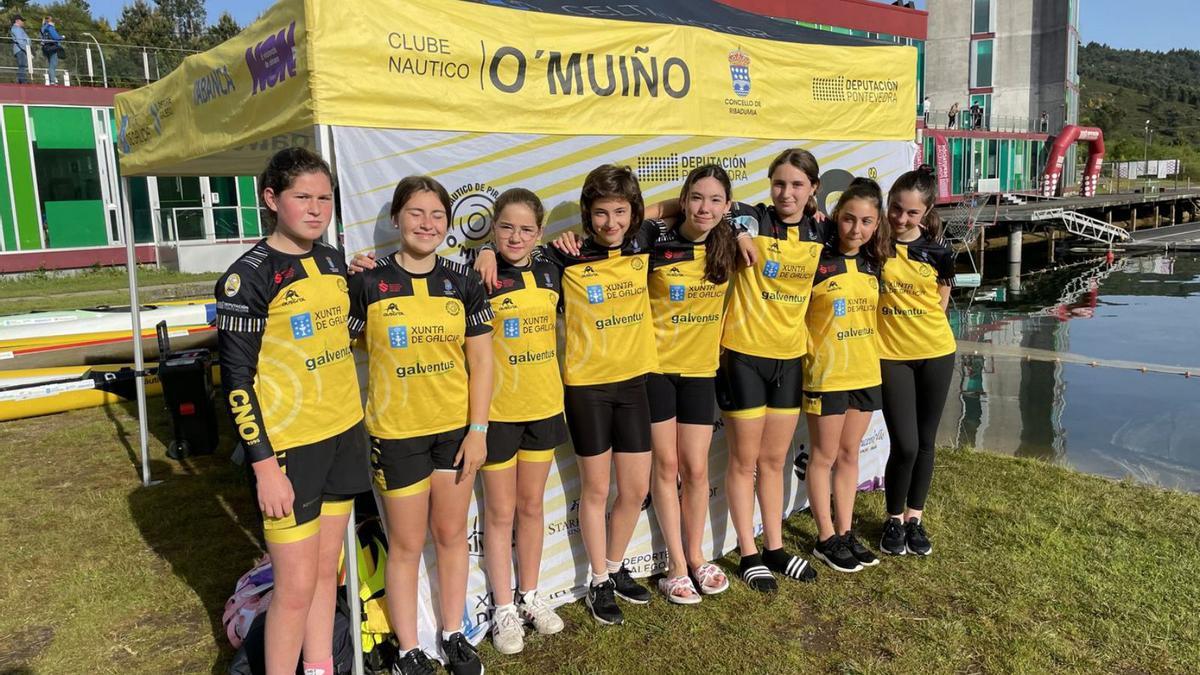 El equipo femenino infantil de Ribadumia finalizó en la segunda plaza en Verducido.