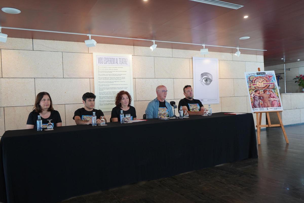 Presentación de "La cita dels diumenges" en el Gran Teatre de Xàtiva.