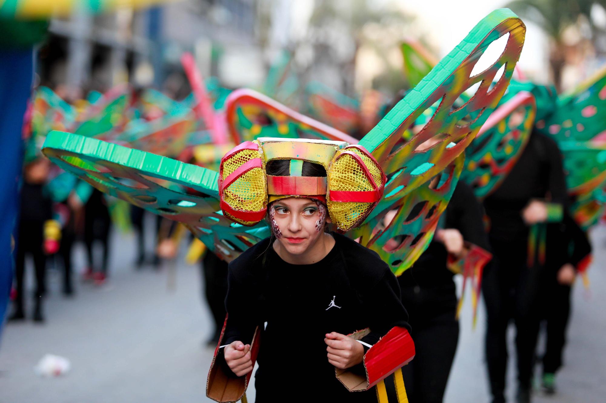 Todas las imágenes de la rúa de carnaval 2023 en Santa Eulària