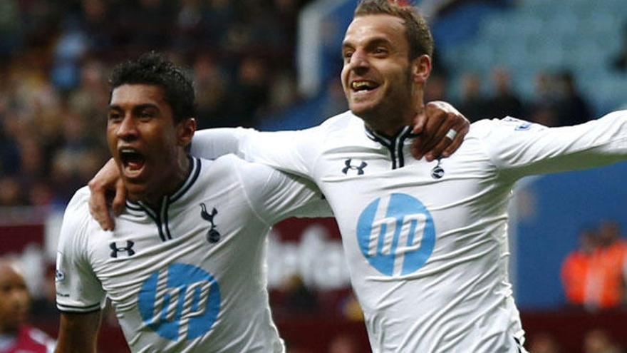 Soldado celebra un gol del Tottenham en la Premier.