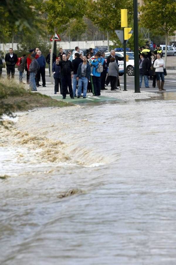 Fotogalería: Imágenes del temporal en Montañana, Zuera y Zaragoza capital