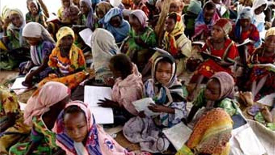 La Corte Penal emite las primeras órdenes de arresto por los crímenes en Darfur