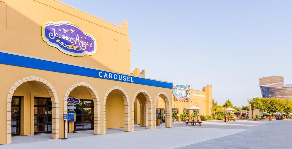 Vista por dentro del parque.