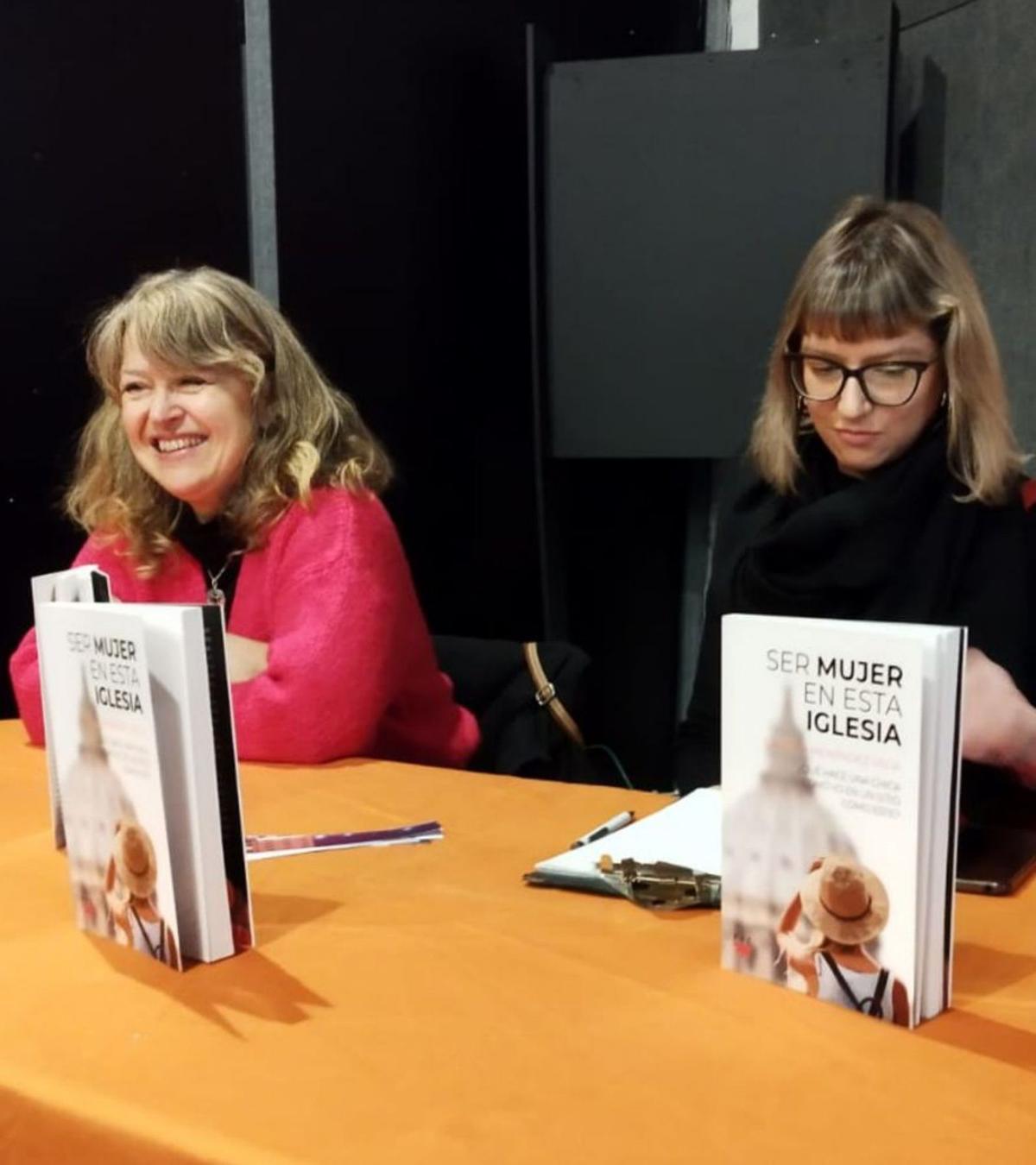 Cristina Menéndez Vega, a la izquierda, y Silvia Fernández. | D. O.