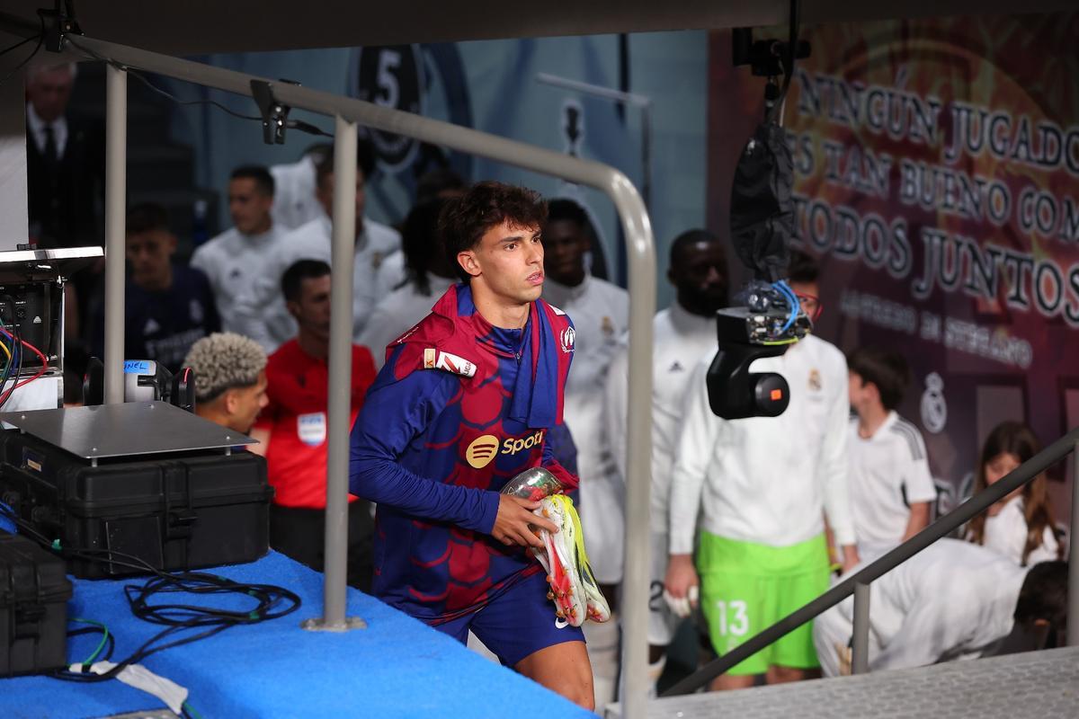 Real Madrid - FC Barcelona, el partido de la jornada 32 de LaLiga EA Sports, en imágenes. Real Madrid - FC Barcelona, el partido de la jornada 32 de LaLiga EA Sports, en imágenes.