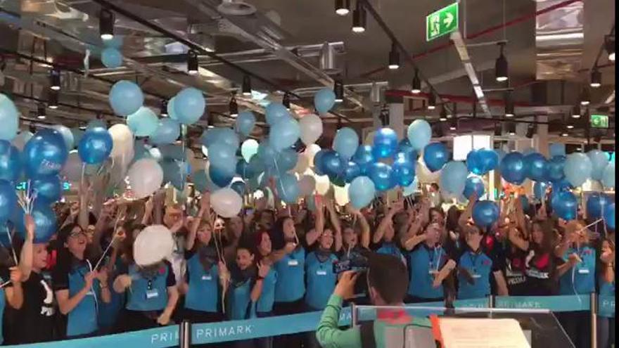 Locura en la apertura de la tienda Primark en València