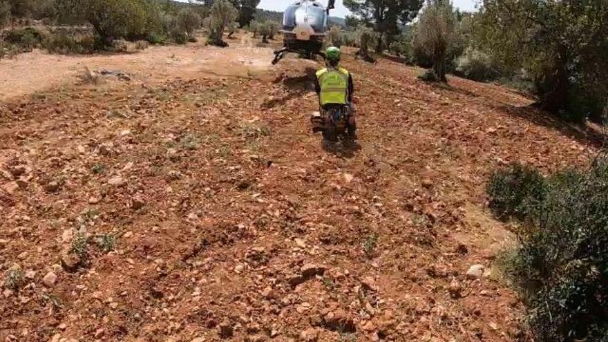 Los rescate han sido efectuados por el equipo de montaña de la Guardia Civil de Álora