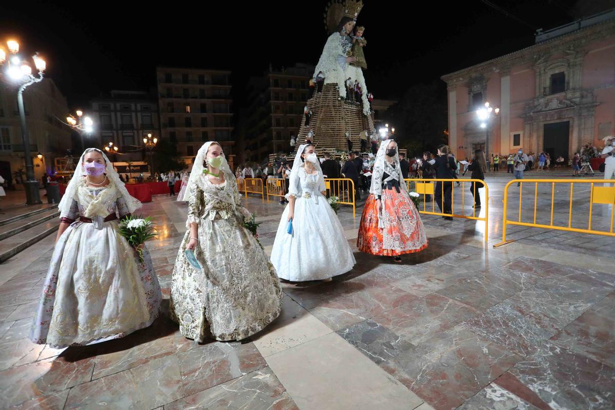 Búscate en el primer día de Ofrenda, 3 de septiembre, en la entrada por la calle Caballeros desde las 22.00 a 23.00