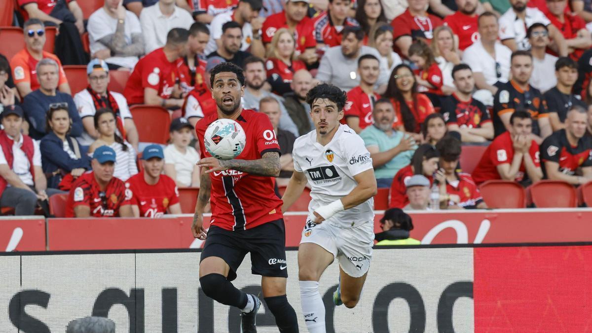 Mallorca vs Valencia Draw: Samu Costa and Sadiq Score in Son Moix Stalemate – Crucial Point for Relegation Battle